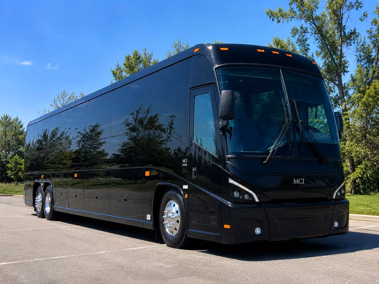 charter buses to the oceanside pier and california surf museum for coastal science and history field trips