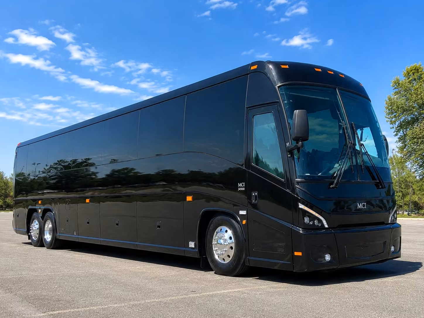 oceanside wedding shuttle bus rentals that keep your guests moving